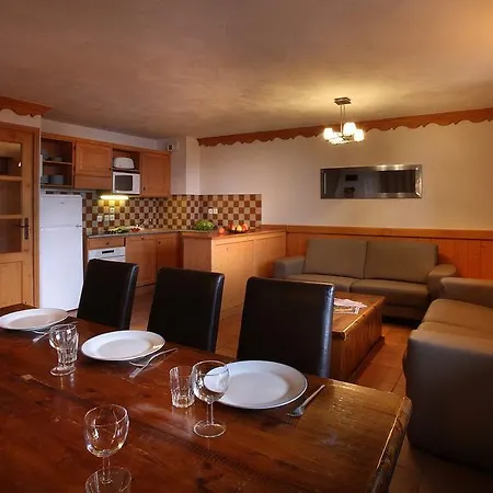 Lägenhetshotell Des Neiges Plein Sud 4*