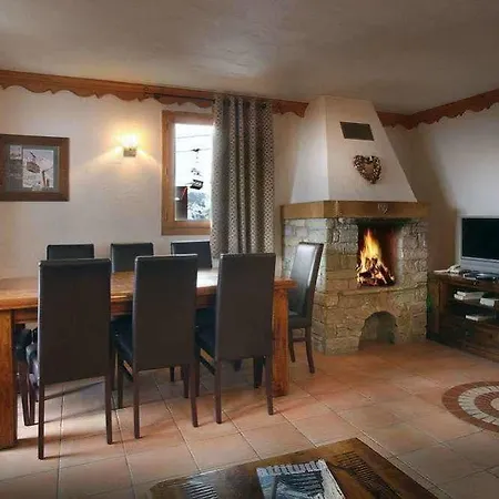 Hotel apartamentowy Des Neiges Plein Sud 4*