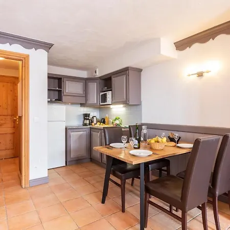 Des Neiges Plein Sud Aparthotel 4*